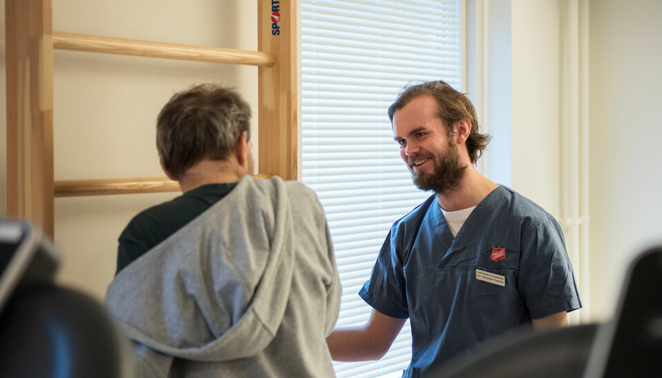 Det er i dag få fysioterapeuter som jobber med rusavhengige. – Fysioterapeuter kan bidra med mye for denne gruppen, sier førsteamanuensis Anne Langaas ved Høgskolen i Oslo og Akershus. (Foto: Sonja Balci)