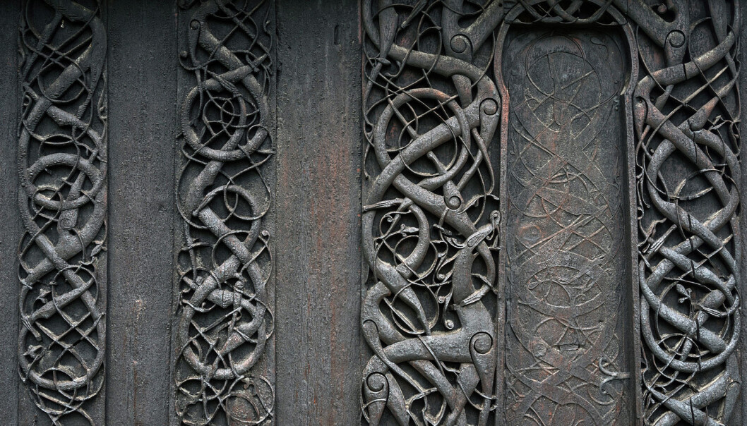 Urnes stavkirke er unik på grunn av de særdeles fine treskjæringsarbeidene. (Foto: Lene Buskoven, Riksantikvaren) Urnes stavkirke er unik på grunn av de særdeles fine treskjæringsarbeidene. (Foto: Lene Buskoven, Riksantikvaren)