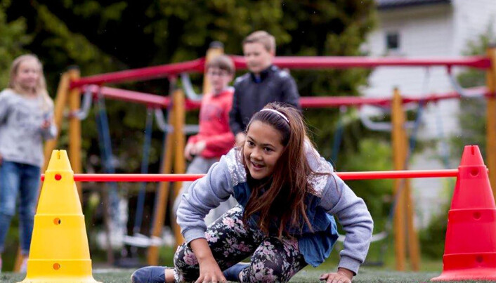 Femteklassingar i leik, frå Turid Skredes undersøkjing. (Foto: Skolefoto) Femteklassingar i leik, frå Turid Skredes undersøkjing. (Foto: Skolefoto)