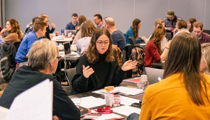 Studenter og lærere fra 13 institusjoner deltok på konferansen Genus 2019 i Kristiansand i forrige uke, der de diskuterte og kom med idéer på hvordan de kan oppnå kjønnsbalanse i høyere musikkutdanning. (Foto: Nico Hagen) Studenter og lærere fra 13 institusjoner deltok på konferansen Genus 2019 i Kristiansand i forrige uke, der de diskuterte og kom med idéer på hvordan de kan oppnå kjønnsbalanse i høyere musikkutdanning. (Foto: Nico Hagen)