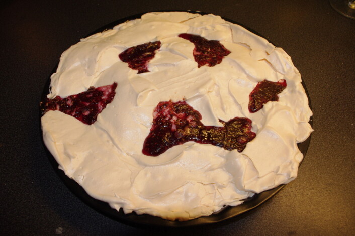 Hermelinkake (Foto: R.Hutchison) Hermelinkake (Foto: R.Hutchison)