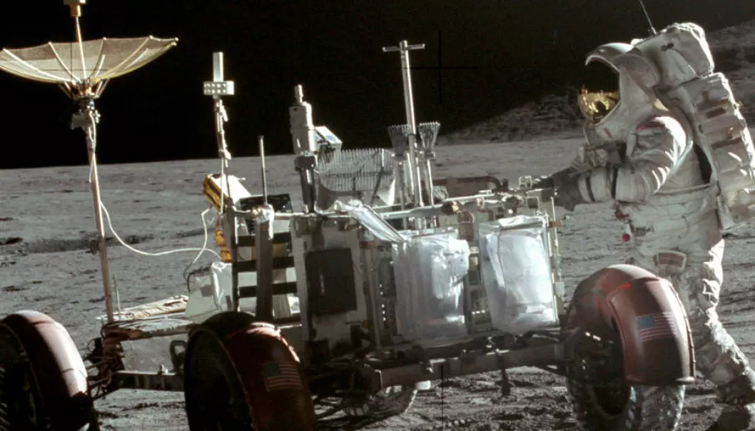 Over 90 poser med bæsj ligger igjen på månen