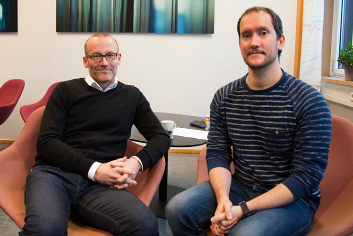 Brynjar Lia og Jon Nordenson forskar på korleis land i Midtausten taklar klimaskifte og overgang frå fossil til fornybar energi. (Foto: Alf Øksdal) Brynjar Lia og Jon Nordenson forskar på korleis land i Midtausten taklar klimaskifte og overgang frå fossil til fornybar energi. (Foto: Alf Øksdal)