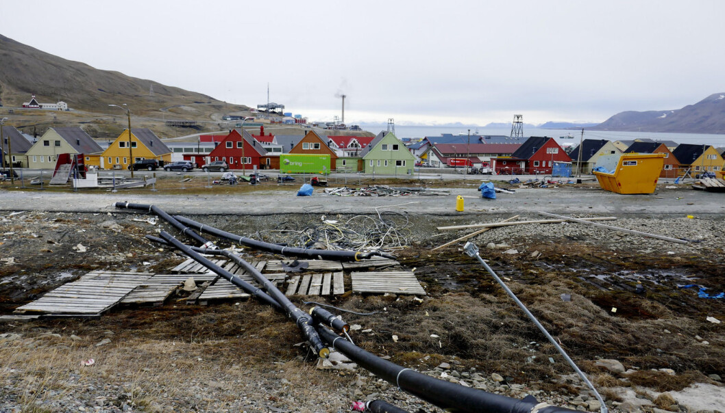 Longyearbyen ligger utsatt til for ras som følge av ekstremvær. (Foto: Håkon Mosvold Larsen / NTB scanpix) Longyearbyen ligger utsatt til for ras som følge av ekstremvær. (Foto: Håkon Mosvold Larsen / NTB scanpix)