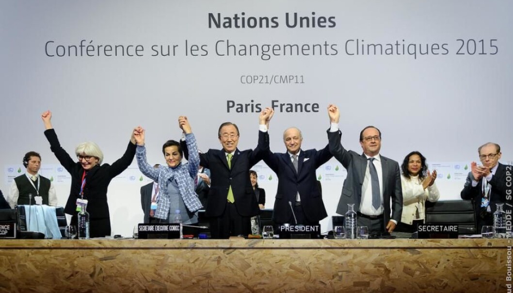 Jubel på COP21 i Paris i 2015 da avtalen falt på plass. Nå skal det bli handling bak ordene, på COP22 i Marrakech. (Foto: Arnaud Bouissou/Flickr) Jubel på COP21 i Paris i 2015 da avtalen falt på plass. Nå skal det bli handling bak ordene, på COP22 i Marrakech. (Foto: Arnaud Bouissou/Flickr)