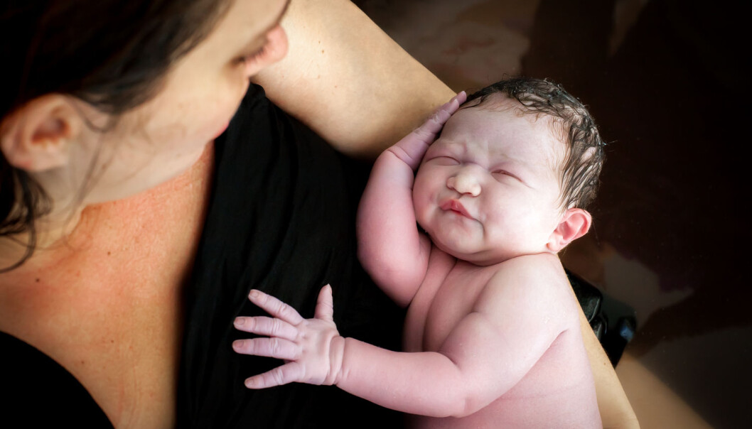 Den vanligste grunnen til at kvinner som egentlig vil føde hjemme, blir kjørt til sykehus, er at fødselen går for sakte. Det er sjelden dramatisk, ifølge forsker. (Foto: Shutterstock / NTB scanpix) Den vanligste grunnen til at kvinner som egentlig vil føde hjemme, blir kjørt til sykehus, er at fødselen går for sakte. Det er sjelden dramatisk, ifølge forsker. (Foto: Shutterstock / NTB scanpix)