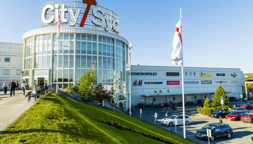 City Syd i Trondheim, sett utenfra. Her jobber forskere fra Sintef med å finne praktiske løsninger for hvordan de kan spare energi. (Foto: Sintef) City Syd i Trondheim, sett utenfra. Her jobber forskere fra Sintef med å finne praktiske løsninger for hvordan de kan spare energi. (Foto: Sintef)