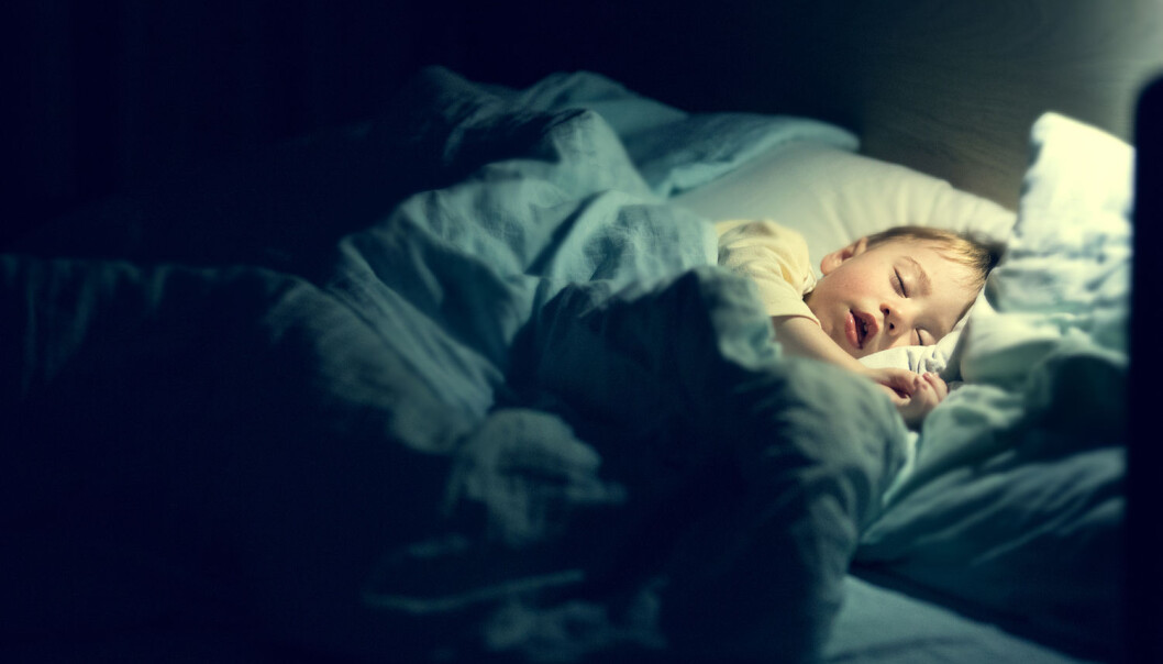 Flere barn sliter med nattesøvnen. Dobbelt så mange barn og unge bruker sovemedisin. (Illustrasjonsfoto: Smolina Marianna / Shutterstock / NTB scanpix) Flere barn sliter med nattesøvnen. Dobbelt så mange barn og unge bruker sovemedisin. (Illustrasjonsfoto: Smolina Marianna / Shutterstock / NTB scanpix)
