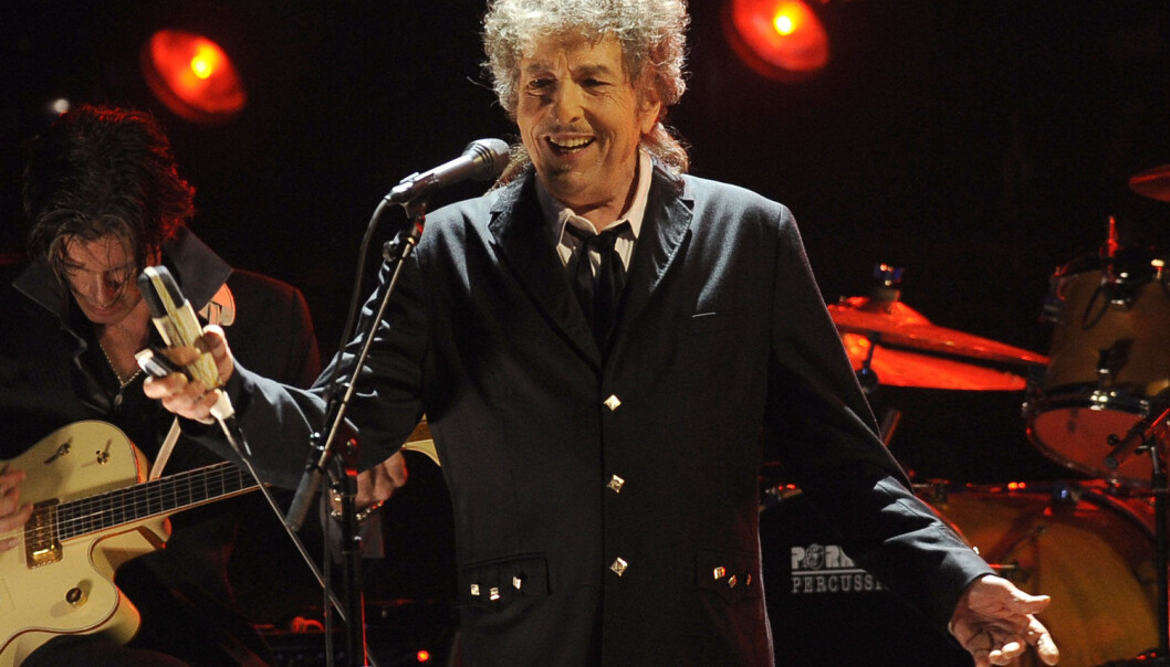 Førsteamanuensis Michael John Prince ved Universitetet i Agder (UiA) mener det var velfortjent at Bob Dylan fikk Nobelprisen i litteratur. (Foto: Shutterstock / NTB scanpix) Førsteamanuensis Michael John Prince ved Universitetet i Agder (UiA) mener det var velfortjent at Bob Dylan fikk Nobelprisen i litteratur. (Foto: Shutterstock / NTB scanpix)