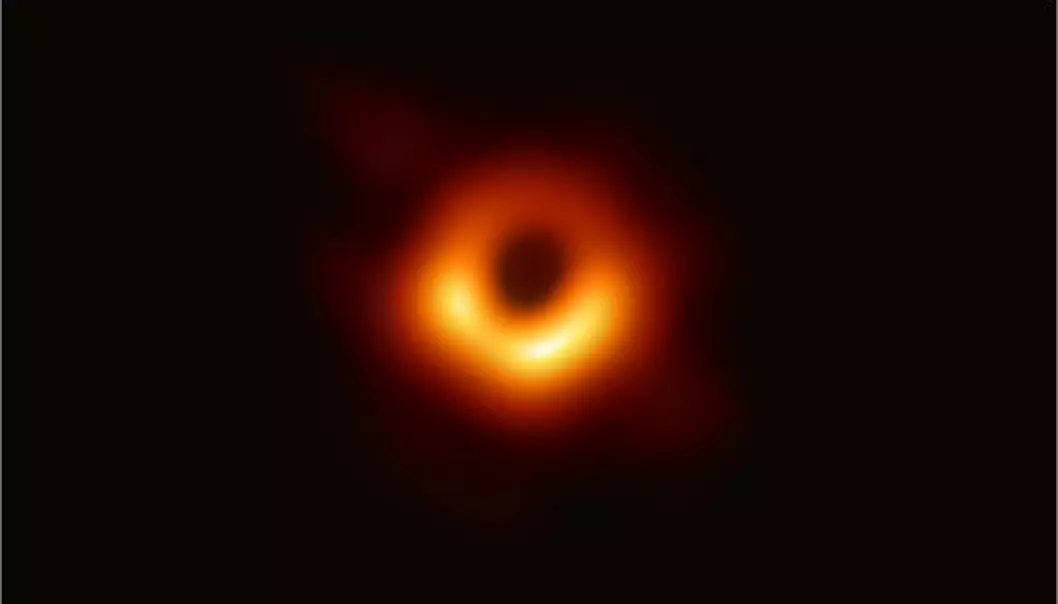 Er det en smultring eller et sort hull? (Bilde: ESO)