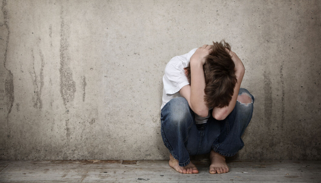 Å kalle barn som opplever vold mellom foreldre for «vitner», er å bagatellisere det de går gjennom, mener kronikkforfatteren. (Foto: Suzanne Tucker / Shutterstock / NTB scanpix) Å kalle barn som opplever vold mellom foreldre for «vitner», er å bagatellisere det de går gjennom, mener kronikkforfatteren. (Foto: Suzanne Tucker / Shutterstock / NTB scanpix)