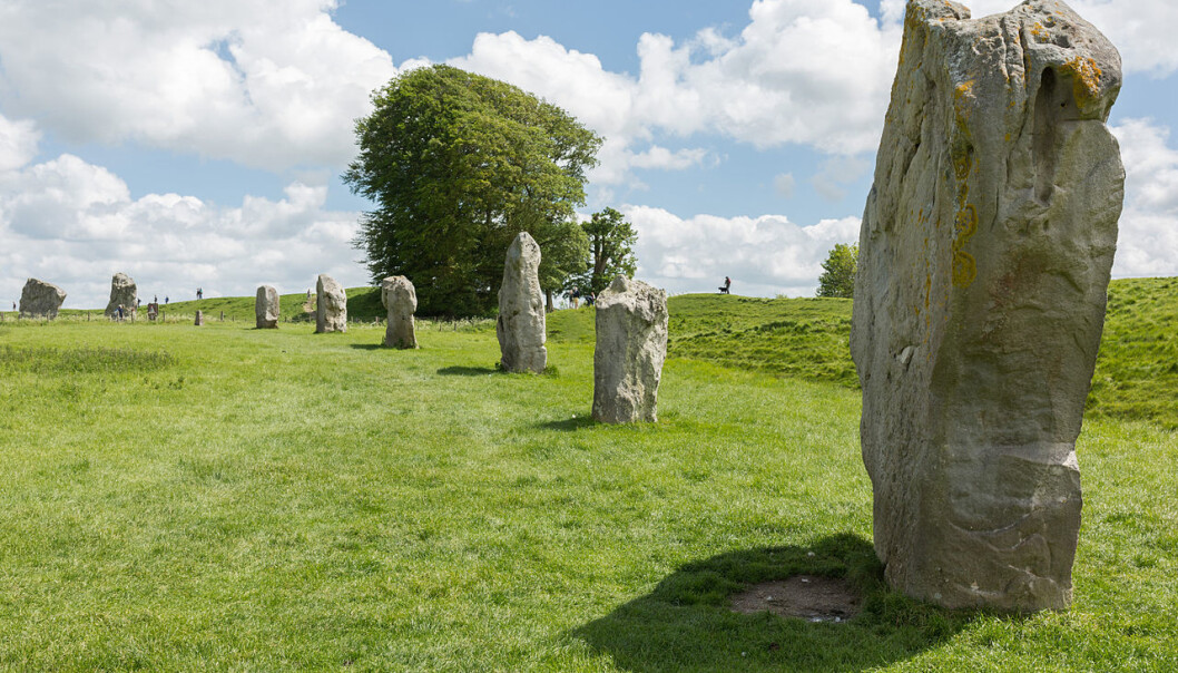 Et eksempel på bautasteiner i Storbritannia. Disse står i Wiltshire i England, og ble satt opp en gang mellom 3000 og 2000 f.Kr. (Bilde: Diliff/CC BY-SA 3.0) Et eksempel på bautasteiner i Storbritannia. Disse står i Wiltshire i England, og ble satt opp en gang mellom 3000 og 2000 f.Kr. (Bilde: Diliff/CC BY-SA 3.0)