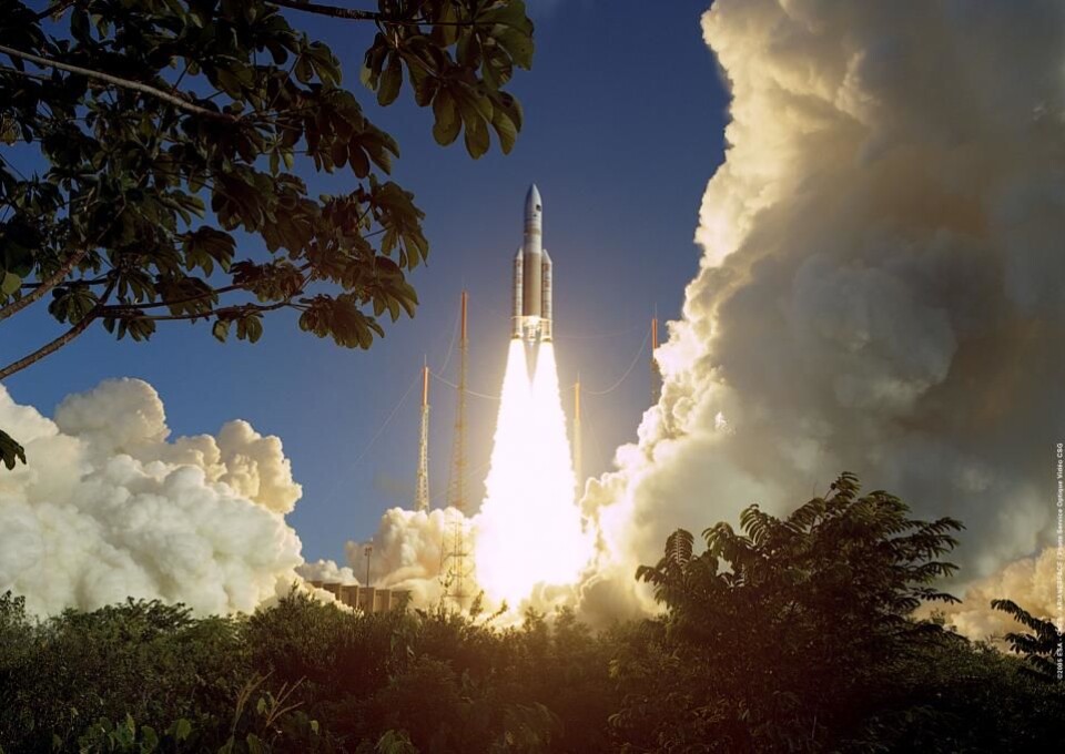 Den europeiske bæreraketten Ariane 5 skytes opp fra rombasen i Kourou i Fransk Guyana. (Foto: ESA)