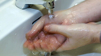 Å vaske hender i ozonvann virker like bra som håndsprit