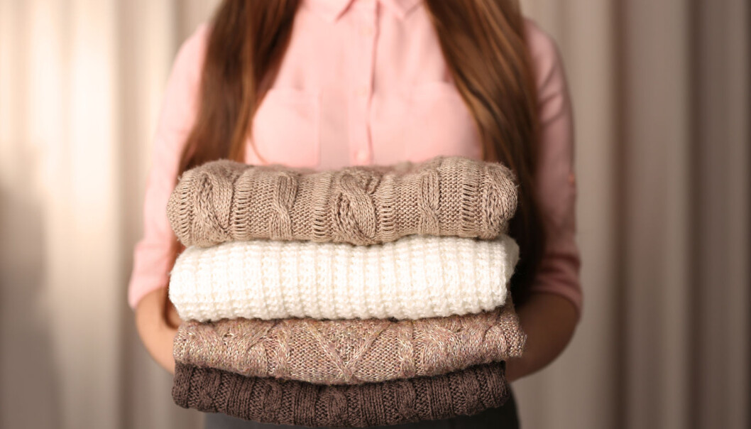 - Ull kan som andre naturfiber blandes med syntetiske fiber. Dette er en av de få tingene norske forbrukere har krav på å få vite gjennom fibermerkingen, skriver artikkelforfatterne. (Foto: Africa Studio / Shutterstock / NTB scanpix) - Ull kan som andre naturfiber blandes med syntetiske fiber. Dette er en av de få tingene norske forbrukere har krav på å få vite gjennom fibermerkingen, skriver artikkelforfatterne. (Foto: Africa Studio / Shutterstock / NTB scanpix)