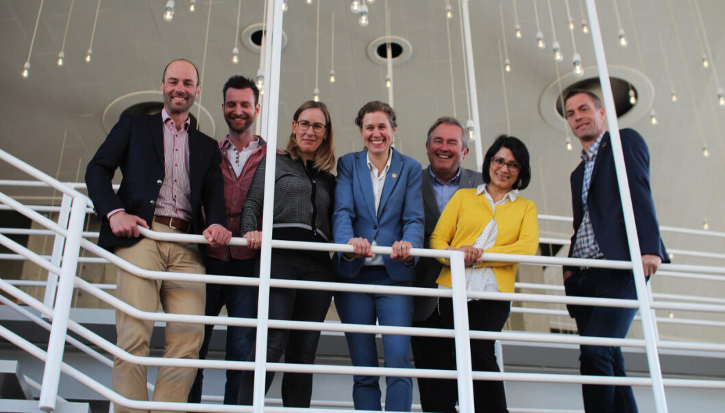 Noen av forskerne som skal bidra i konsertserien <i>Neste steg.</i> Fra venstre: Thomas Spengler, Morven Muilwijk, Carin Andersson Dahl, Dorothy Dankel, Bernt Bauge, Kavitha Østgaard og Tore Furevik. (Foto: Helene Louise Dante, UiB) Noen av forskerne som skal bidra i konsertserien <i>Neste steg.</i> Fra venstre: Thomas Spengler, Morven Muilwijk, Carin Andersson Dahl, Dorothy Dankel, Bernt Bauge, Kavitha Østgaard og Tore Furevik. (Foto: Helene Louise Dante, UiB)