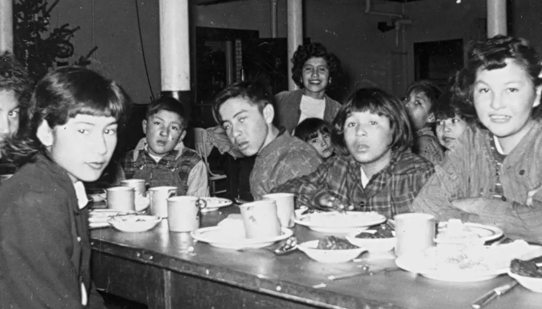 Inspeksjoner gjort ved flere av internatskolene 1940-tallet avdekket at barna fikk lite og dårlig mat og at svært mange var undervektige.  (Foto: General Synod Archives, Anglican Church of Canada)