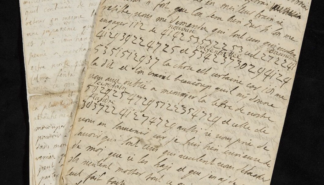 Over 300 kjærlighetsbrev er bevart mellom den svenske greven Philip Christoph Königsmarck og den tyske Sophia Dorothea, som uheldigvis allerede var gift. De romantiske avsnittene var delvis skrevet med koder, men ganske uskyldig sett med moderne øyne. Likevel vitnet det om et skandaløst forhold i den tiden. Greven forsvant sporløst på et slott, hvor det nylig ble funnet et skjelett. (Foto: Universitet i Lund) Over 300 kjærlighetsbrev er bevart mellom den svenske greven Philip Christoph Königsmarck og den tyske Sophia Dorothea, som uheldigvis allerede var gift. De romantiske avsnittene var delvis skrevet med koder, men ganske uskyldig sett med moderne øyne. Likevel vitnet det om et skandaløst forhold i den tiden. Greven forsvant sporløst på et slott, hvor det nylig ble funnet et skjelett. (Foto: Universitet i Lund)
