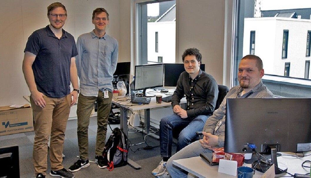 Ti studentbedrifter fra NTNU får støtte fra Forskningsrådet. Her representert ved folkene i Sensero. Øyvind Aarø, Dag Drejer, Andreas Risvaag og Kim Erling Rasmussen. (Foto: Steinar Brandslet, NTNU) Ti studentbedrifter fra NTNU får støtte fra Forskningsrådet. Her representert ved folkene i Sensero. Øyvind Aarø, Dag Drejer, Andreas Risvaag og Kim Erling Rasmussen. (Foto: Steinar Brandslet, NTNU)