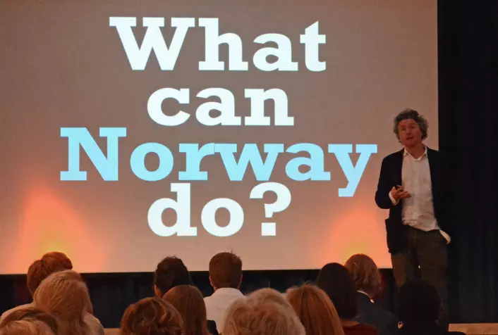 På forskningsseminaret til ExtraStiftelsen snakket Goldacre om hva Norge kan gjøre for å sikre publisering. (Foto: Ida Kvittingen, forskning.no)
