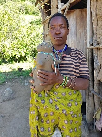 Masako – en hadza-dukke laget av leire. (Foto: Thea Skaanes) Masako – en hadza-dukke laget av leire. (Foto: Thea Skaanes)