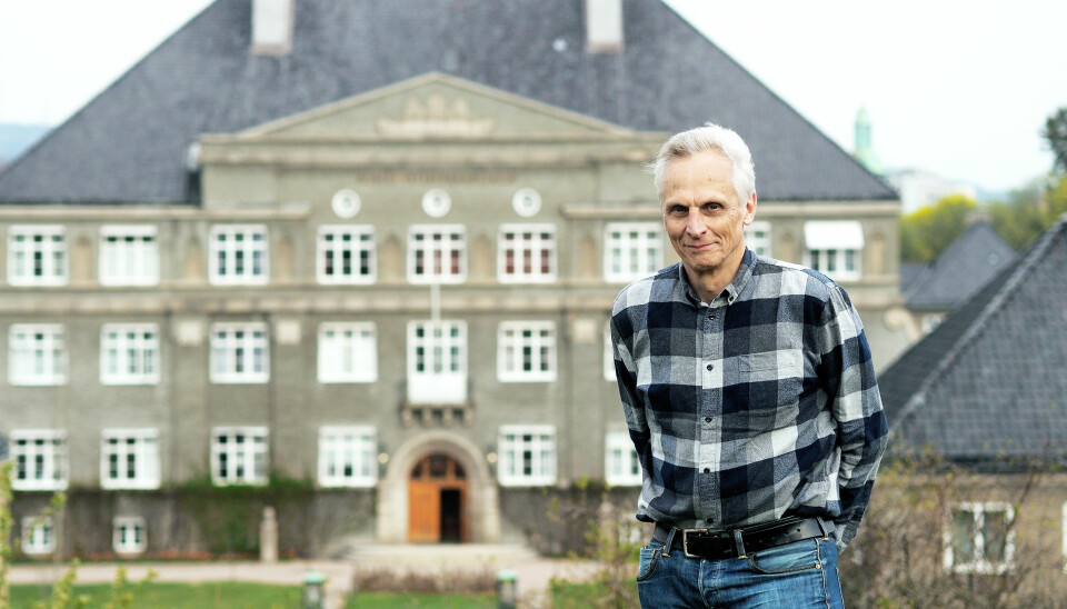 Tore Sivertsen, tidligere forsker ved NMBU, har brukt mye av pensjonisttiden sin på å forsøke å få universitetet til å ta opp en mulig fuskesak mot en doktorgradstudent. Men jo mer granskerne har gransket, jo større skyld har de lagt på ham og de andre medforfatterne. (Foto: Ola Sæther)