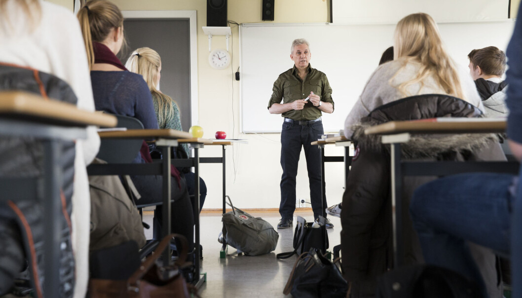 Gjør du feil i samsvarsbøyning, kan det slå uheldig ut for deg. Det hindrer ikke kommunikasjonen, men det er en tydelig markør på sosial status, sier forsker. (Illustrasjonsfoto: Berit Roald / NTB scanpix) Gjør du feil i samsvarsbøyning, kan det slå uheldig ut for deg. Det hindrer ikke kommunikasjonen, men det er en tydelig markør på sosial status, sier forsker. (Illustrasjonsfoto: Berit Roald / NTB scanpix)
