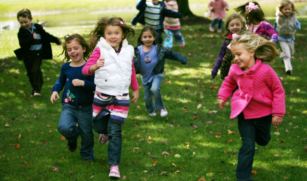 Springing, hopping, ballspel, eller andre aktivitetar som inneber høg puls hadde mykje større helseeffekt enn aktivitetar med moderat intensitet. (Illustrasjonsfoto: Tracy Whiteside / Shutterstock / NTB scanpix) Springing, hopping, ballspel, eller andre aktivitetar som inneber høg puls hadde mykje større helseeffekt enn aktivitetar med moderat intensitet. (Illustrasjonsfoto: Tracy Whiteside / Shutterstock / NTB scanpix)