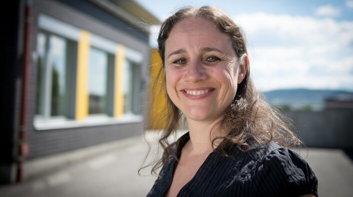 Sara Hertzberg er kontaktlærer for 27 niendeklassinger på Kjeller skole. (Foto: Kristin Mehlum) Sara Hertzberg er kontaktlærer for 27 niendeklassinger på Kjeller skole. (Foto: Kristin Mehlum)