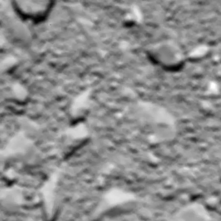 Det siste bildet fra Rosetta ble tatt da kometsonden var bare 20 meter fra overflaten på 67P. (Foto: ESA/Rosetta/MPS for OSIRIS Team MPS/UPD/LAM/IAA/SSO/INTA/UPM/DASP/IDA)