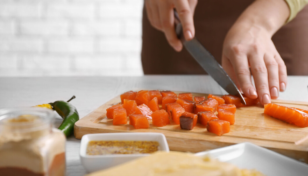 Eit auka inntak av laks med høge nivå av vitamin D hadde ein positiv verknad på beinhelsa til deltakarane i forskningsprosjektet. (Foto: Shutterstock / NTB scanpix) Eit auka inntak av laks med høge nivå av vitamin D hadde ein positiv verknad på beinhelsa til deltakarane i forskningsprosjektet. (Foto: Shutterstock / NTB scanpix)