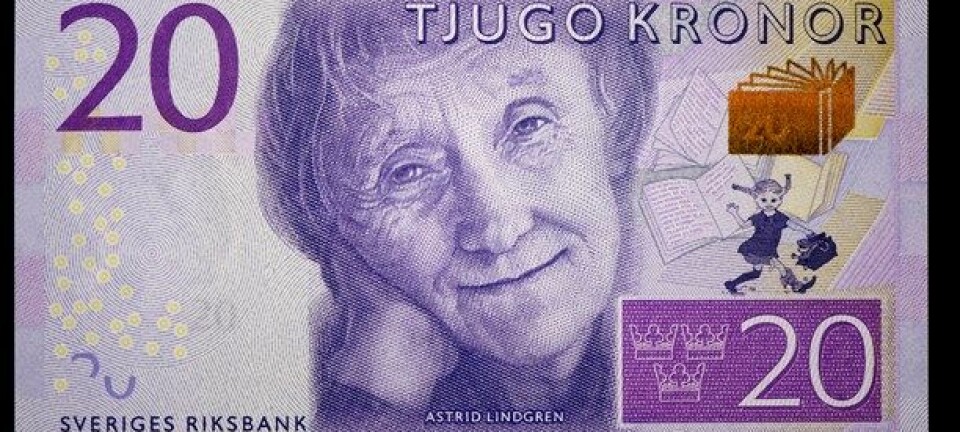 Sverige fikk for få måneder siden nye pengesedler der Astrid Lindgren, skaperen av Pippi Langstrømpe, fikk pryde 20-kronerseddelen. Men stadig mindre av pengebruken i Sverige er kontanter.  (TT/NTB Scanpix)