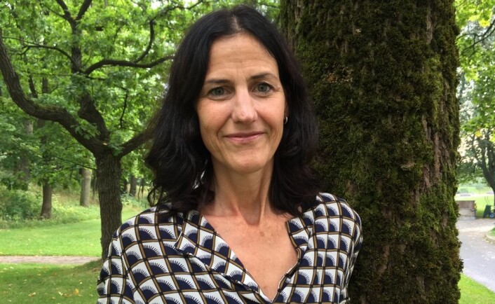 Anne Austad har intervjuet 16 personer som har opplevd nærvær med døde. De fleste har satt pris på bli kontaktet av de døde, men ikke alle. (Foto: Siw Ellen Jakobsen) Anne Austad har intervjuet 16 personer som har opplevd nærvær med døde. De fleste har satt pris på bli kontaktet av de døde, men ikke alle. (Foto: Siw Ellen Jakobsen)