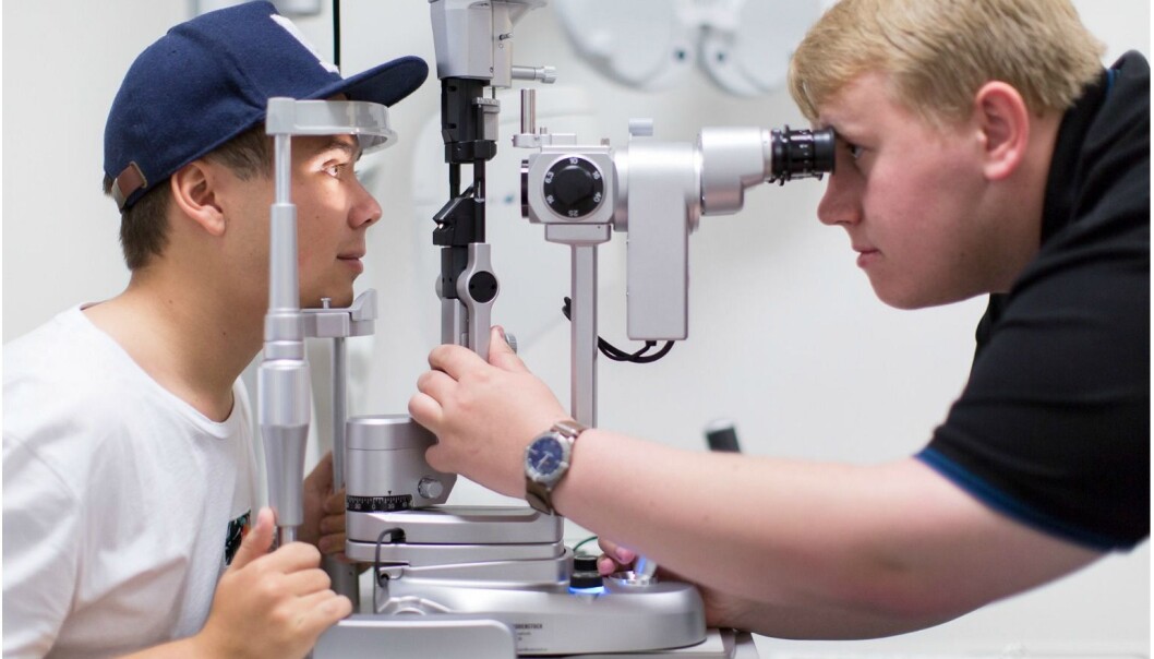 Det er stort behov for optikere, ikke minst i fattige land. (Illustrasjonsfoto: Høgskolen i Sørøst-Norge) Det er stort behov for optikere, ikke minst i fattige land. (Illustrasjonsfoto: Høgskolen i Sørøst-Norge)