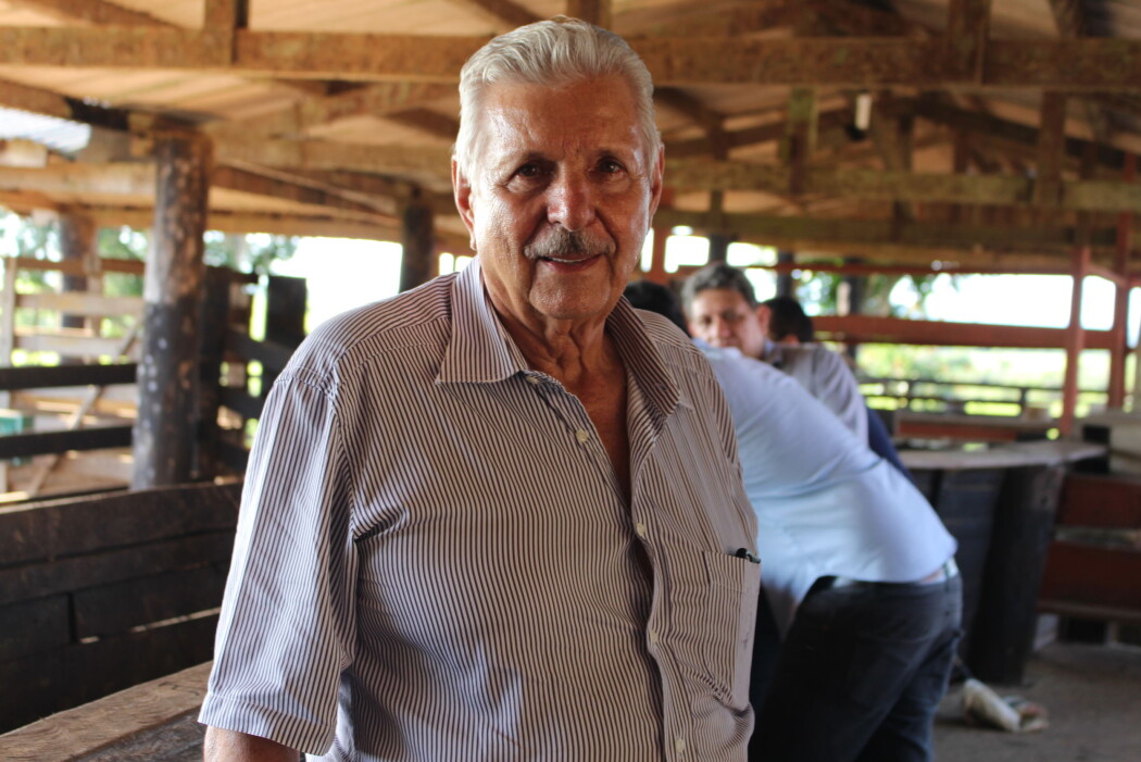 Acioli José Teixeira eier 5000 hektar med gress, en størrelse som ikke er uvanlig i brasiliansk målestokk. (Foto: Elise Kjørstad) Acioli José Teixeira eier 5000 hektar med gress, en størrelse som ikke er uvanlig i brasiliansk målestokk. (Foto: Elise Kjørstad)