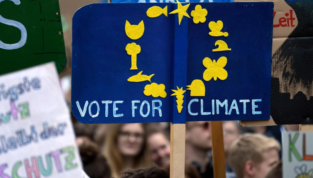 Mange er engstelig for at klimaet kommer til å lide om høyrepopulistiske partier får mer makt etter valget til Europaparlamentet. Her fra en demonstrasjon i Tyskland. (Foto: Ina Fassbender/AFP/NTB scanpix) Mange er engstelig for at klimaet kommer til å lide om høyrepopulistiske partier får mer makt etter valget til Europaparlamentet. Her fra en demonstrasjon i Tyskland. (Foto: Ina Fassbender/AFP/NTB scanpix)