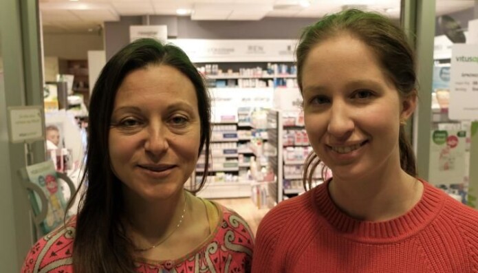 Angela Lupattelli og Karin Svensberg har forsket på folks oppfatninger av medisiner. (Foto: Eivind Torgersen/UiO) Angela Lupattelli og Karin Svensberg har forsket på folks oppfatninger av medisiner. (Foto: Eivind Torgersen/UiO)