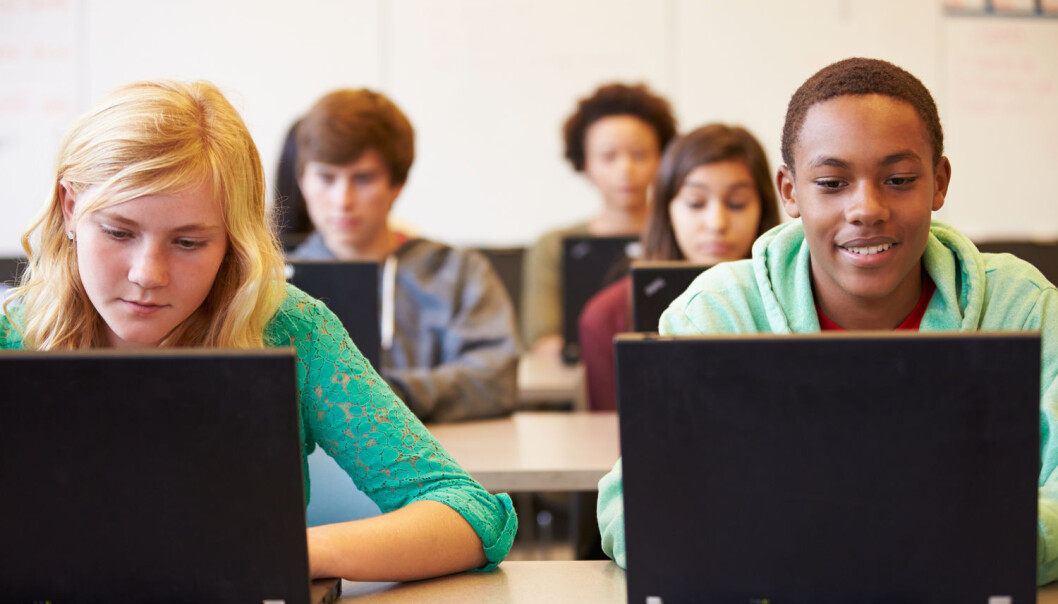 Når elevene bruker pc til annet enn fag, kan det være kilde til stress i klasserommet og i lærerens hverdag, ifølge utdanningsforsker. (Foto: Shutterstock / NTB scanpix) Når elevene bruker pc til annet enn fag, kan det være kilde til stress i klasserommet og i lærerens hverdag, ifølge utdanningsforsker. (Foto: Shutterstock / NTB scanpix)