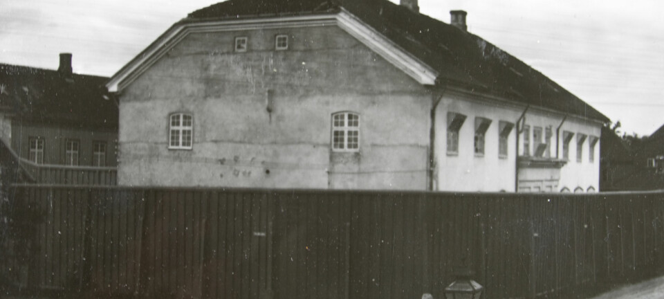 Til Kriminalasylet ble farlige og særlig vanskelige sinnssyke menn sendt. Asylet lå i Trondheim, men hadde pasienter fra hele landet. Slik så det ut rundt 1910. (Foto: Arkiv for Kriminalasylet og Reitgjerdet psykiatriske sykehus)