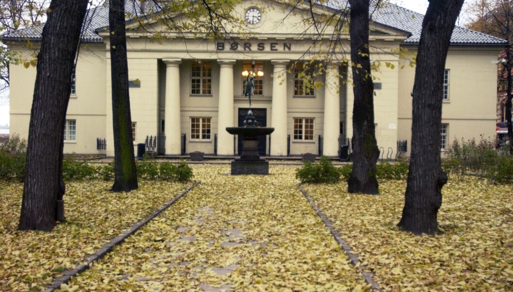Penger plassert i aksjefond gir over tid høyere avkastning enn i bank. Men fond som er forvaltet av personer i sorg, gjør det dårligere. (Foto: Aftenposten/Scanpix/NTB) Penger plassert i aksjefond gir over tid høyere avkastning enn i bank. Men fond som er forvaltet av personer i sorg, gjør det dårligere. (Foto: Aftenposten/Scanpix/NTB)