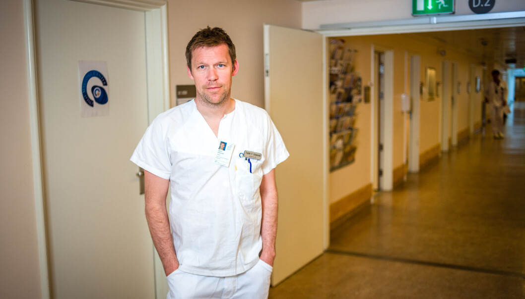 - Deltakerne som fikk isatuximab levde fem måneder lengre uten tilbakefall enn i kontrollgruppen, sier Fredrik Schjesvold, leder for Oslo myelomatosesenter ved Oslo universitetssykehus. (Foto: Øystein Horgmo/UiO) - Deltakerne som fikk isatuximab levde fem måneder lengre uten tilbakefall enn i kontrollgruppen, sier Fredrik Schjesvold, leder for Oslo myelomatosesenter ved Oslo universitetssykehus. (Foto: Øystein Horgmo/UiO)