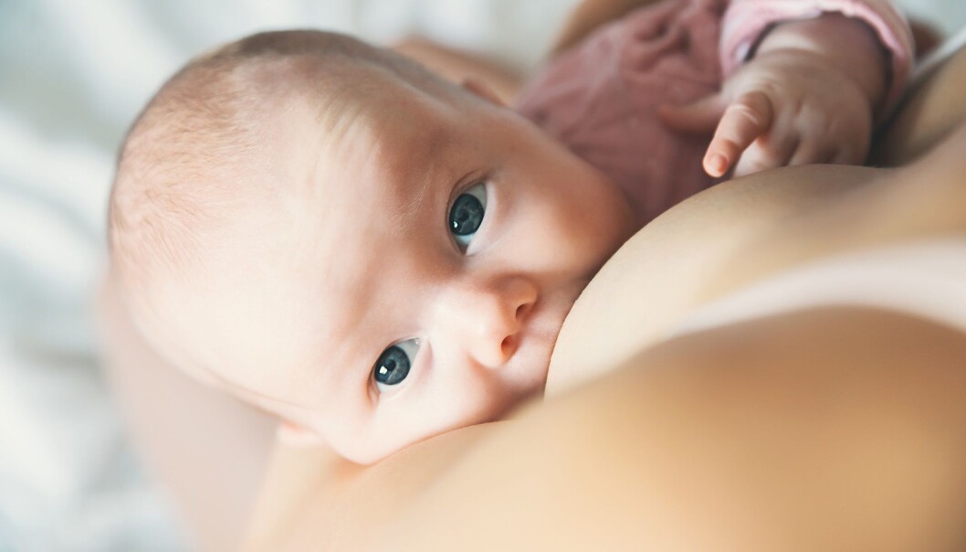 Grunn til bekymring? Det er uvisst om mange medisiner kan passere fra mor til barn via brystmelken. Men nå skal forskerne lete grundig etter svarene. (Foto: Natalia Deriabina / Shutterstock / NTB scanpix) Grunn til bekymring? Det er uvisst om mange medisiner kan passere fra mor til barn via brystmelken. Men nå skal forskerne lete grundig etter svarene. (Foto: Natalia Deriabina / Shutterstock / NTB scanpix)
