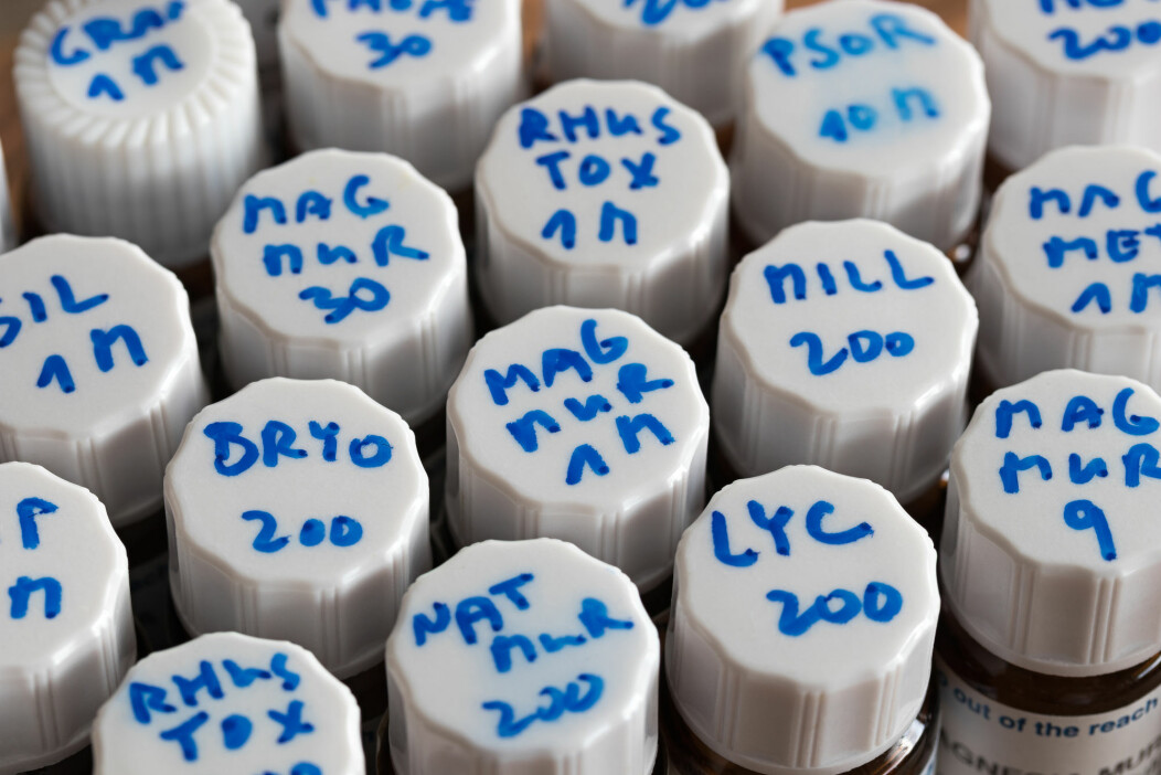 Et utvalg homeopatiske preparater - som altså ikke virker mot noe. (Foto: Madeleine Steinbach / Shutterstock / NTB scanpix)