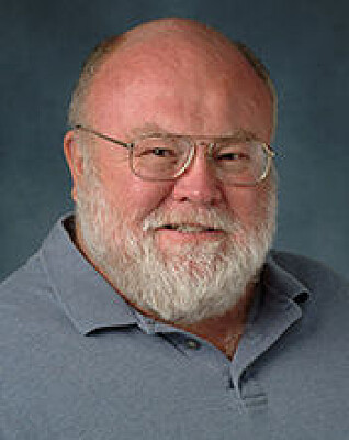 Fysiker og astronom Adrian Melott sier at stjerneeksplosjonene kan ha fremskyndet våre forfedres evner til å stå på to ben. (Foto: The University of Kansas) Fysiker og astronom Adrian Melott sier at stjerneeksplosjonene kan ha fremskyndet våre forfedres evner til å stå på to ben. (Foto: The University of Kansas)