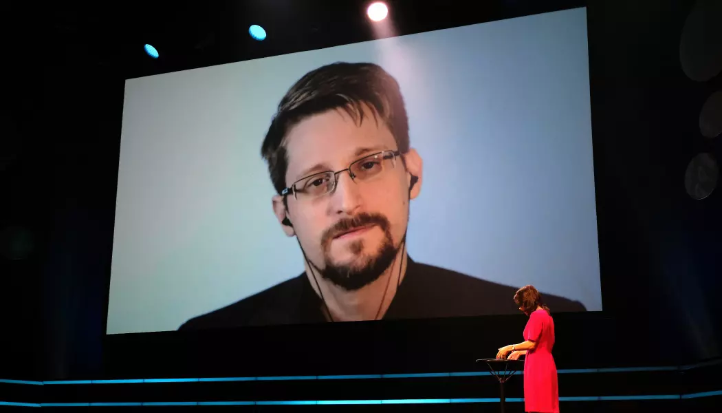 Edward Snowden på videolink fra Russland. (Foto: Ingrid Schou)