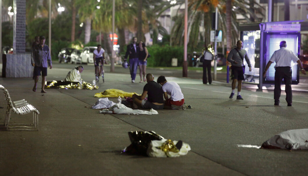 Inntrykkene i media fra terrorangrepet i Nice er mange og sterke. (Foto: Eric Gaillard, Reuters, NTB scanpix) Inntrykkene i media fra terrorangrepet i Nice er mange og sterke. (Foto: Eric Gaillard, Reuters, NTB scanpix)