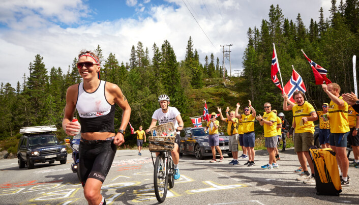 Arrangement ute i naturen kan bidra til ei oppfatning av eit sosiokulturelt fellesskap og samhald mellom deltakarane, skriv forskaren. Biletet er teke under Norseman Xtreme Triathlon. Foto: Torgeir Storflor Moen/nxtri.com Arrangement ute i naturen kan bidra til ei oppfatning av eit sosiokulturelt fellesskap og samhald mellom deltakarane, skriv forskaren. Biletet er teke under Norseman Xtreme Triathlon. Foto: Torgeir Storflor Moen/nxtri.com