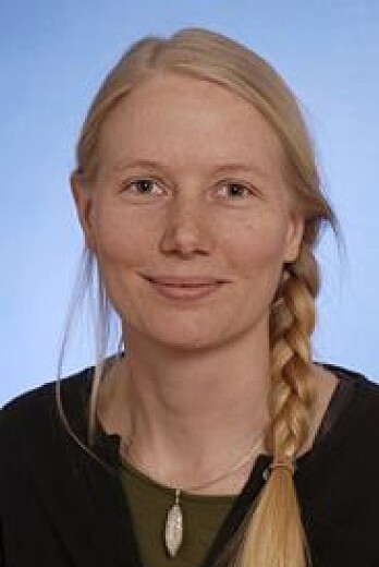Sofia Björk har intervjuet småbarnsforeldre og personer som gir omsorg til sine foreldre. Det ene har mye mer status enn det andre, mener hun. (Foto: Gøteborgs universitet) Sofia Björk har intervjuet småbarnsforeldre og personer som gir omsorg til sine foreldre. Det ene har mye mer status enn det andre, mener hun. (Foto: Gøteborgs universitet)