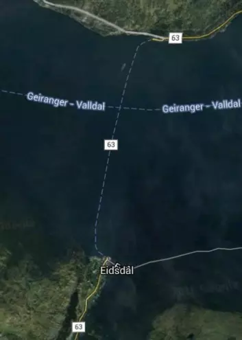 Kartet viser fergestrekningen mellom Eidsdal og Linge i Sogn og Fjordane. (Foto: Google Maps)