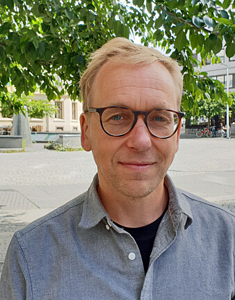 – Det er veldig gjenkjennelig og strukturert oppførsel i fylla, selv om man kanskje tenker på det som en kaostilstand der folk følger impulser og gjør tilfeldige ting, sier sosiolog Sveinung Sandberg. (Foto: Ida Kvittingen, forskning.no) – Det er veldig gjenkjennelig og strukturert oppførsel i fylla, selv om man kanskje tenker på det som en kaostilstand der folk følger impulser og gjør tilfeldige ting, sier sosiolog Sveinung Sandberg. (Foto: Ida Kvittingen, forskning.no)